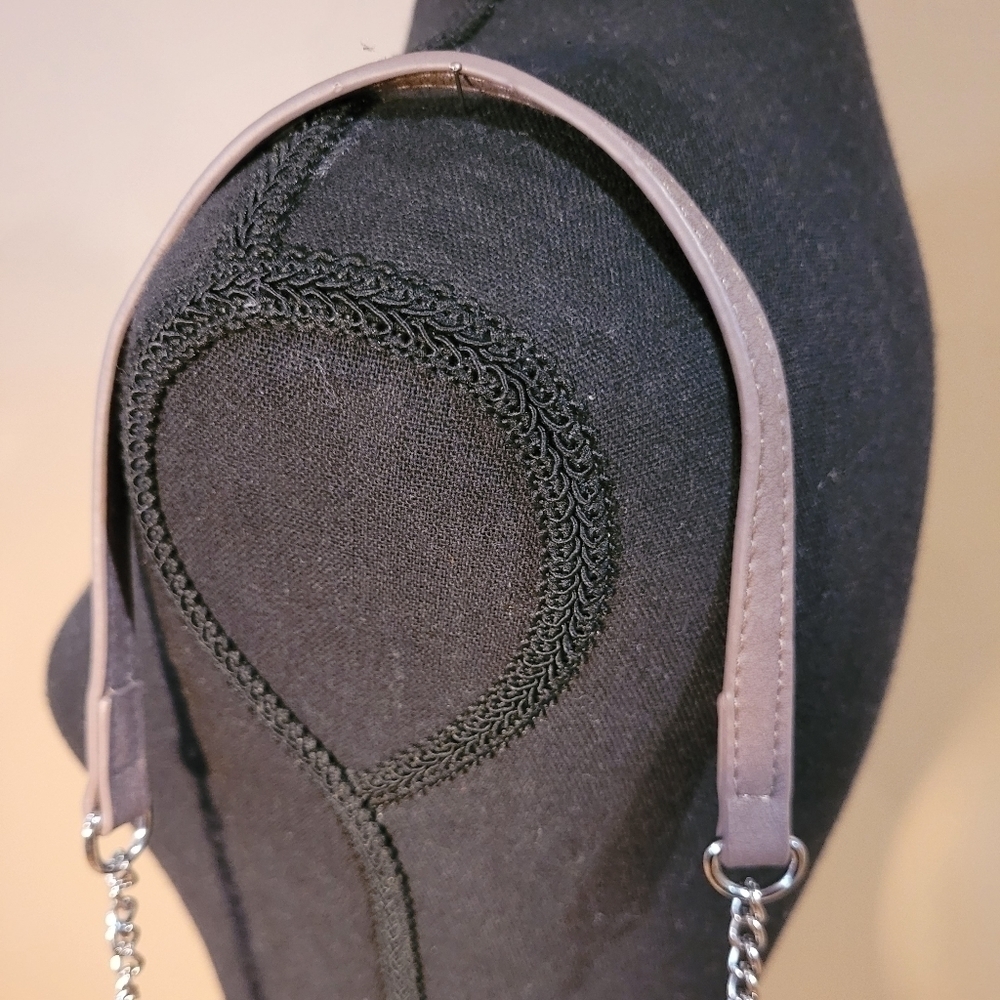 ANTIK KRAFT Clutch with Detachable Metal Chain Strap, Vegan Leather - Picture 6 of 12